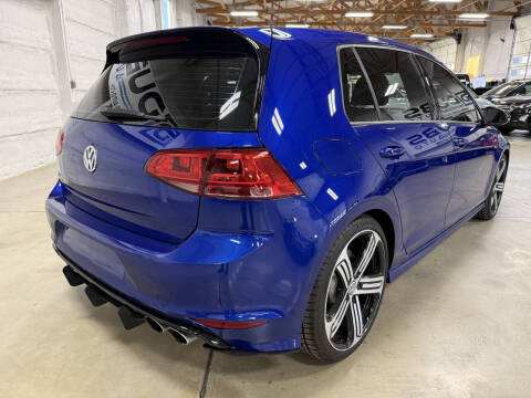 2016 Volkswagen Golf R 4Motion