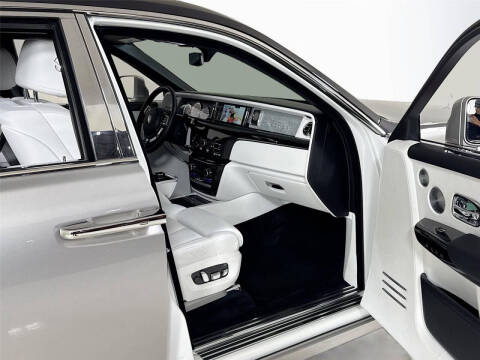 2023 Rolls-Royce Phantom