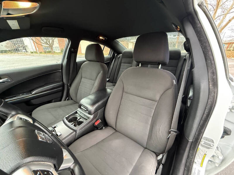 2013 Dodge Charger SE