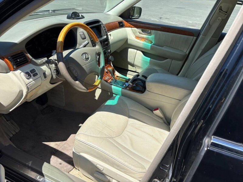2004 Lexus LS 430