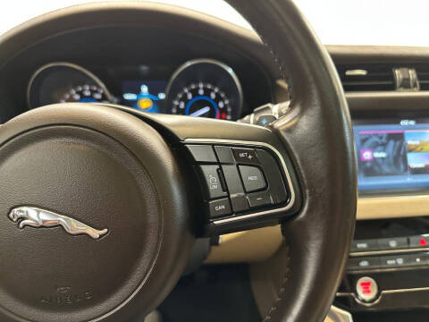 2016 Jaguar XF 35t Premium