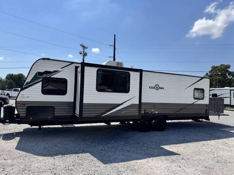 2022 Forest River Ozark 2700TH