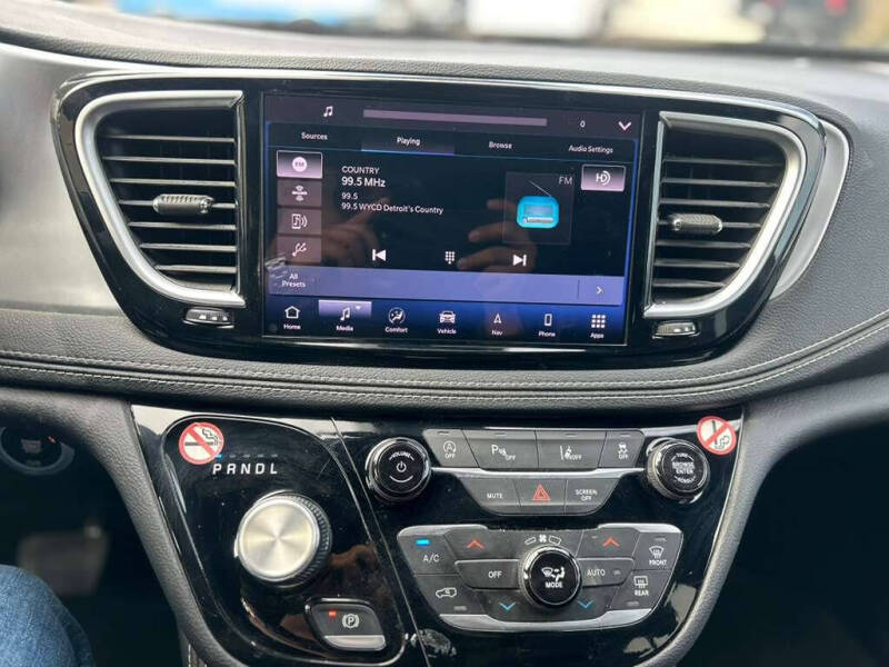 2025 Chrysler Pacifica Limited