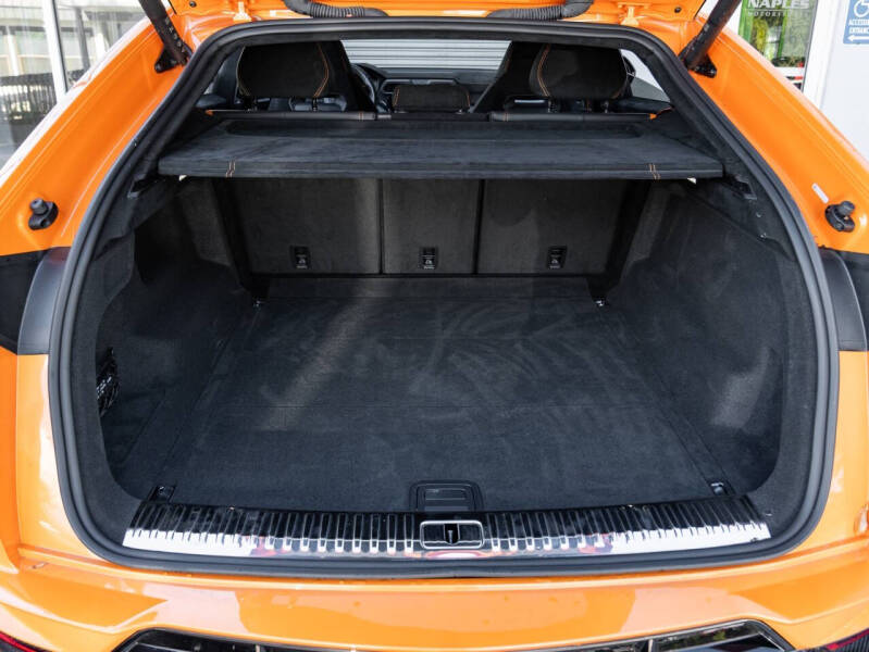 2023 Lamborghini Urus Performante