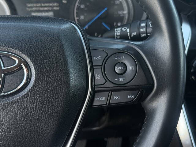 2024 Toyota Venza LE