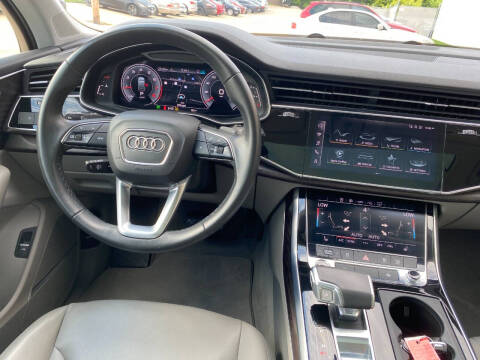 2022 Audi Q7 quattro Premium Plus 45 TFSI