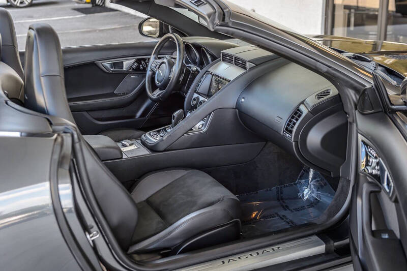 2016 Jaguar F-TYPE