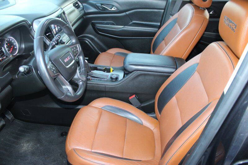 2017 GMC Acadia SLT-1