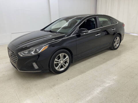2019 Hyundai Sonata for sale at Kerns Ford Lincoln in Celina OH