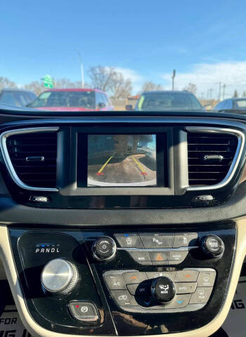 2019 Chrysler Pacifica Touring L