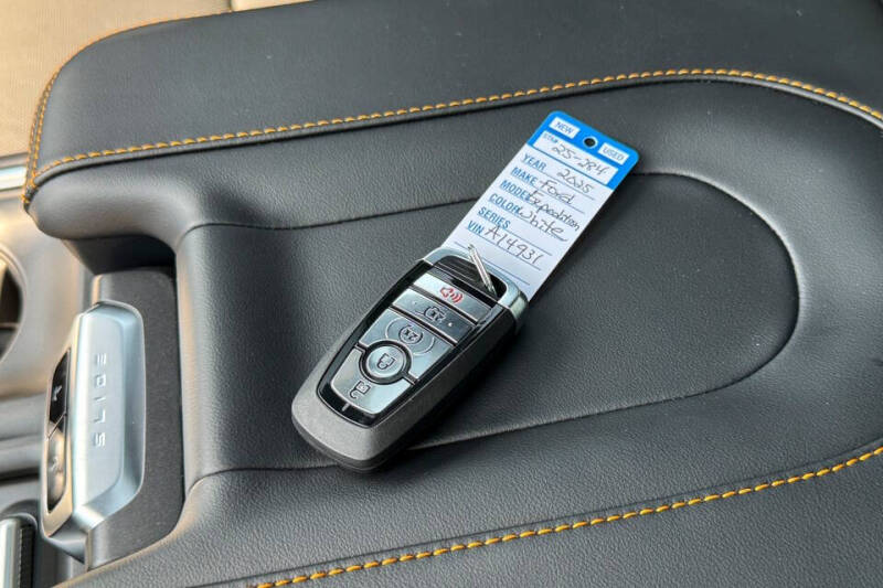 2025 Ford Expedition Tremor