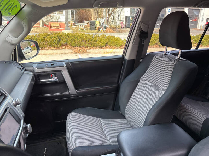 2014 Toyota 4Runner SR5