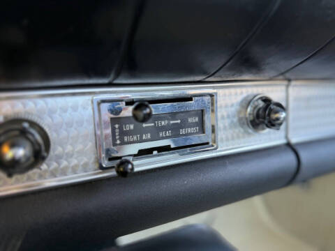 1957 Ford Thunderbird