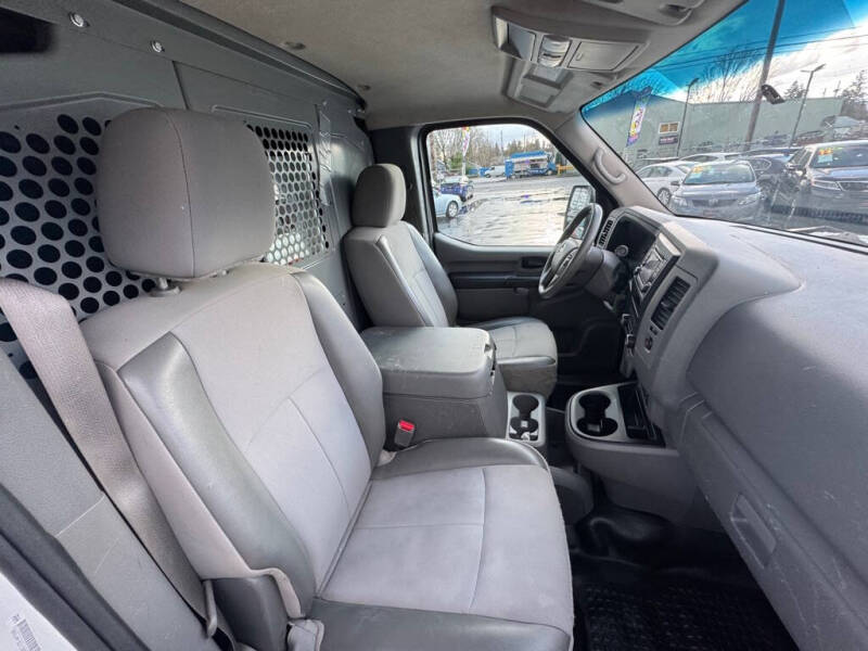 2018 Nissan NV 2500 HD S