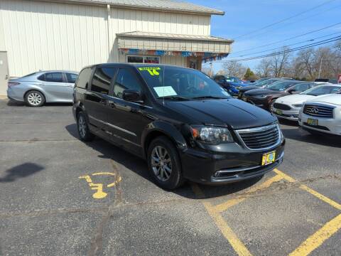 2016 Chrysler Town and Country for sale at Budget Motors of Wisconsin in Racine WI