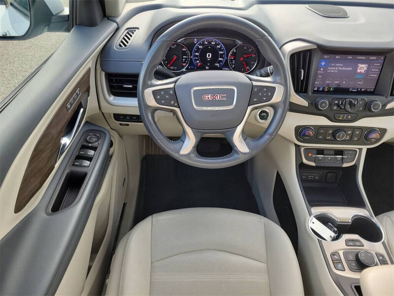 2022 GMC Terrain Denali