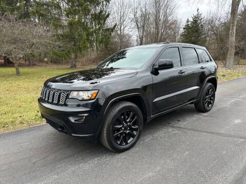 2017 Jeep Grand Cherokee for sale at Spooner Auto Sales in Flint MI