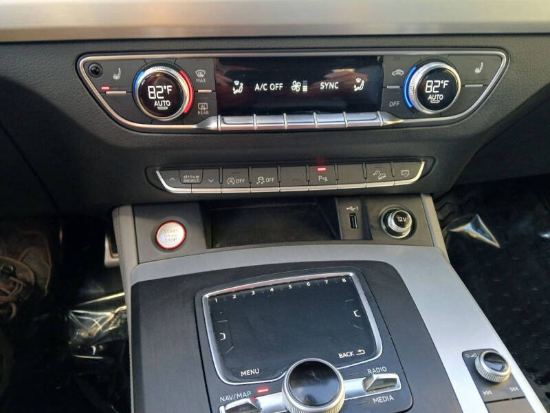 2020 Audi SQ5 3.0T quattro Premium Plus