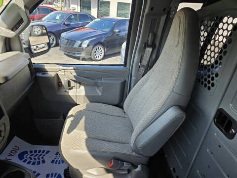 2024 Chevrolet Express 2500
