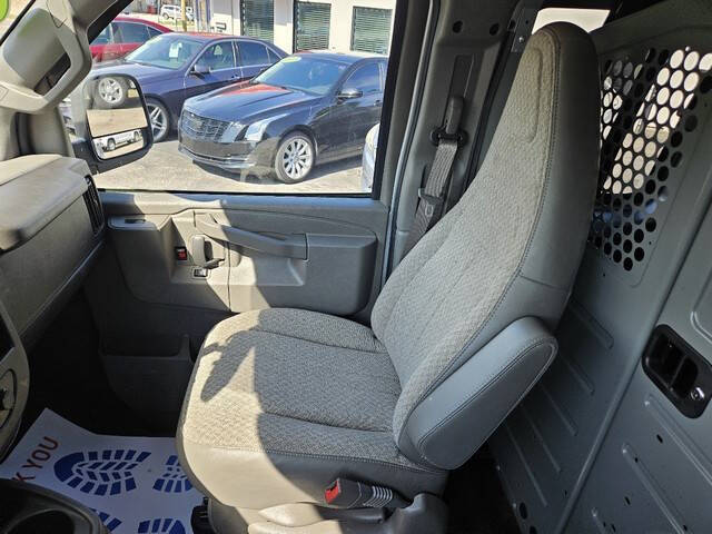 2024 Chevrolet Express 2500
