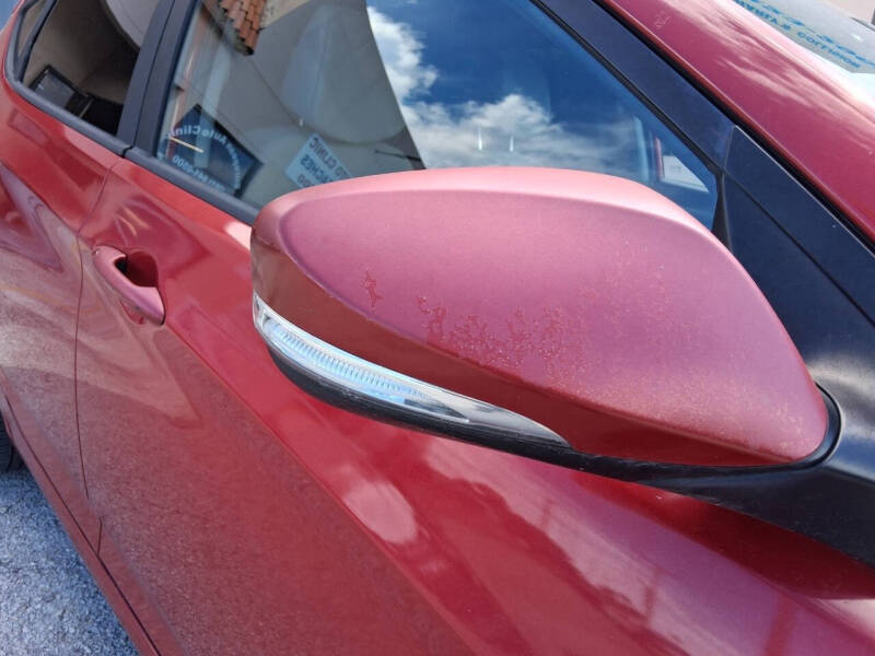 2013 Hyundai Accent SE