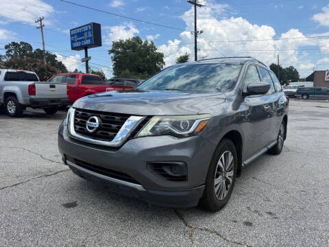 2017 Nissan Pathfinder SV