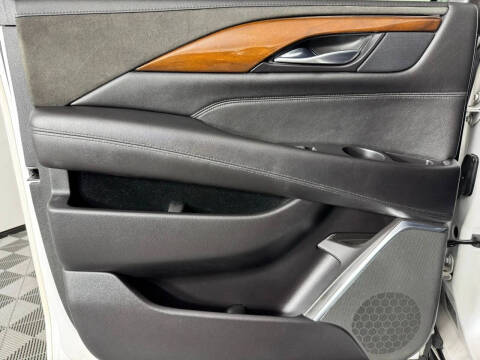 2019 Cadillac Escalade ESV Luxury