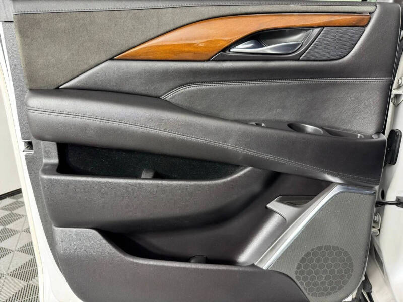 2019 Cadillac Escalade ESV Luxury