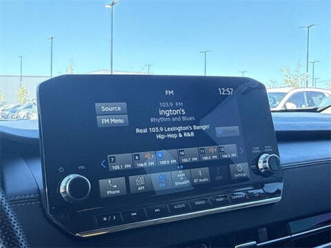 2023 Mitsubishi Outlander PHEV SE