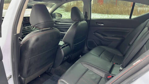 2024 Nissan Altima 2.5 SR