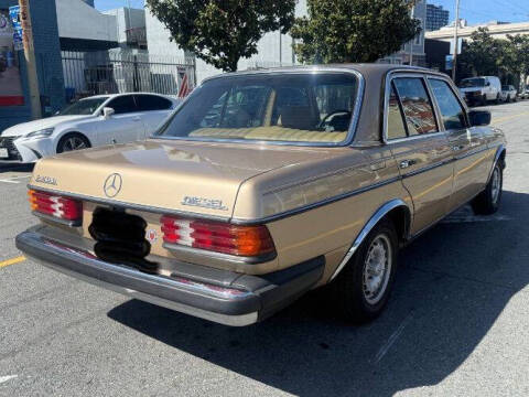 1982 Mercedes-Benz 240D