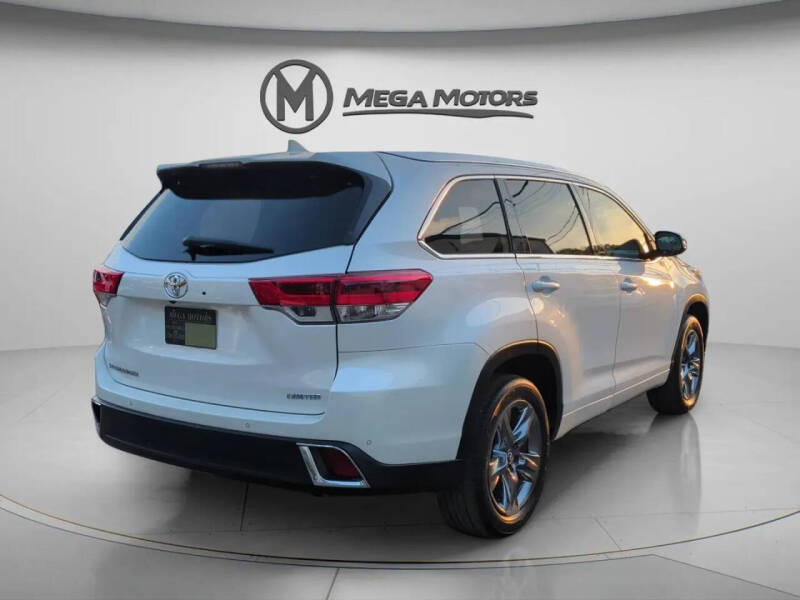 2018 Toyota Highlander Limited Platinum