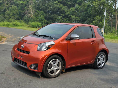 2013 Scion iQ
