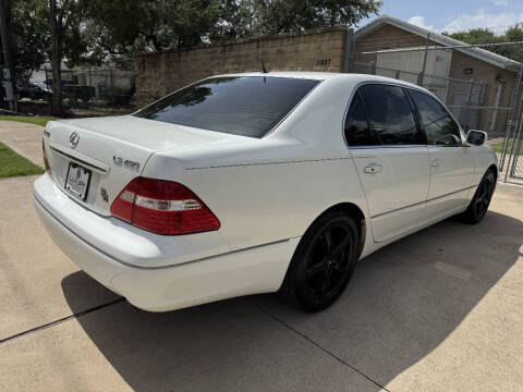 2004 Lexus LS 430