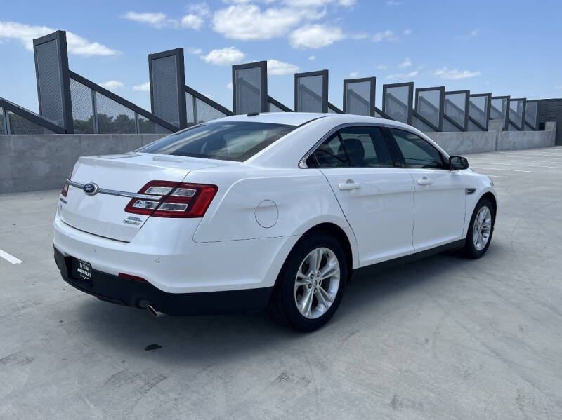 2013 Ford Taurus SEL