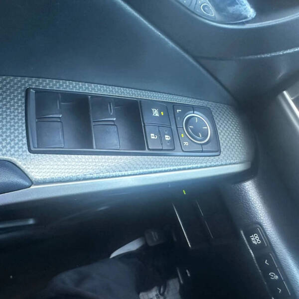 2015 Lexus IS 250 Crafted Line