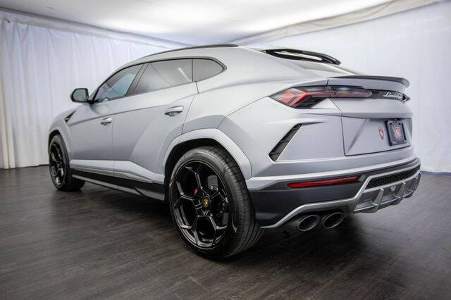 2022 Lamborghini Urus