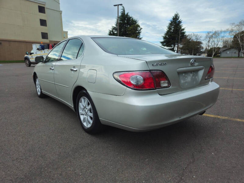 2004 Lexus ES 330