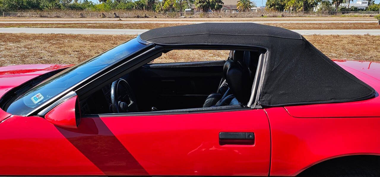 1989 Chevrolet Corvette 28