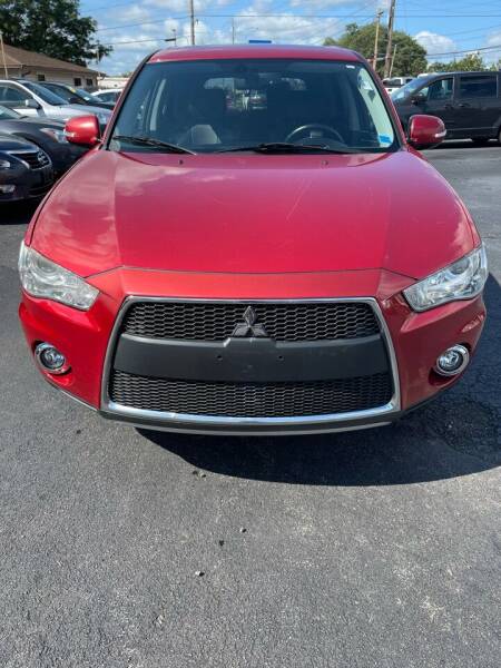2012 Mitsubishi Outlander for sale at Right Choice Automotive in Rochester NY