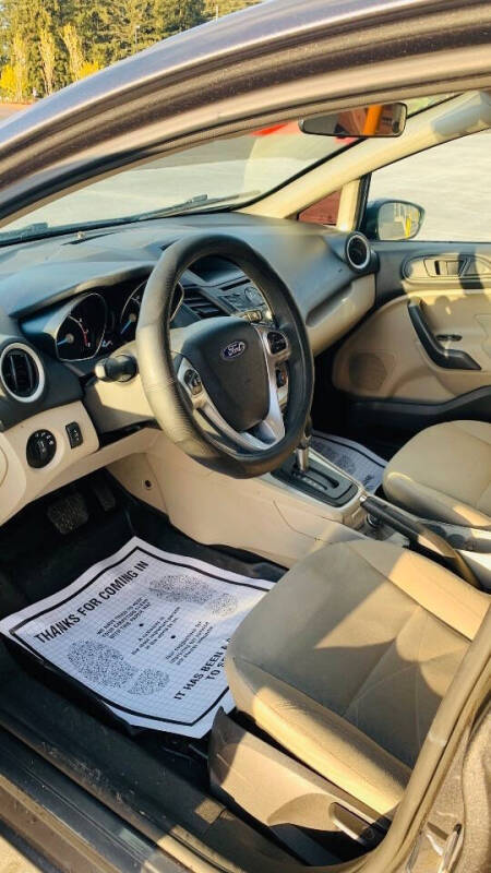 2017 Ford Fiesta SE