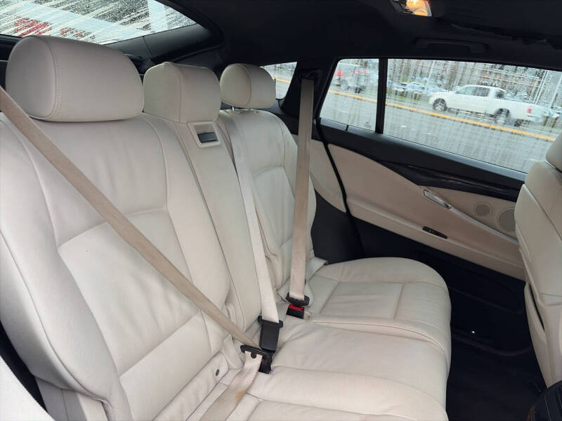 2012 BMW 5 Series 535i Gran Turismo