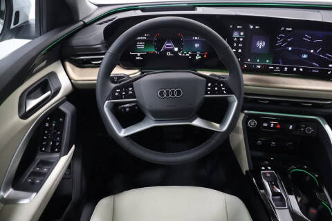 2025 Audi Q5 quattro Premium Plus TFSI