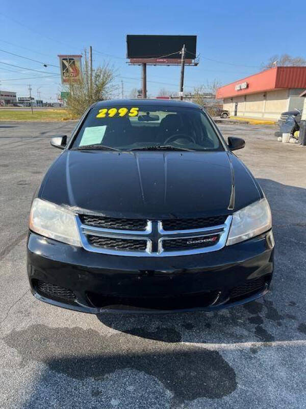 2014 Dodge Avenger SE photo 2