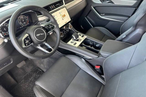 2026 Jaguar F-PACE P250 R-Dynamic S