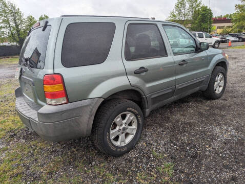 2005 Ford Escape XLT
