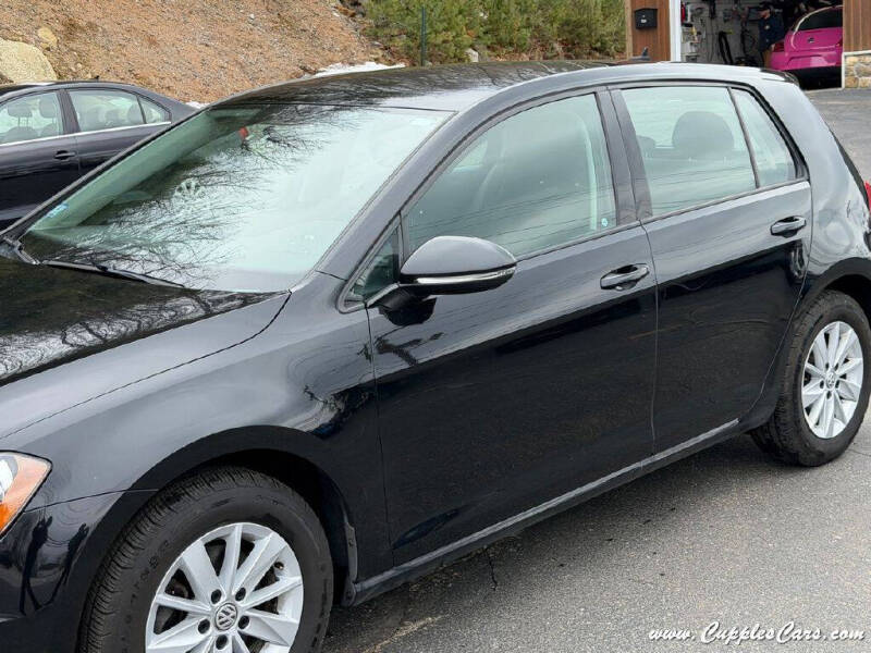 2016 Volkswagen Golf TSI S
