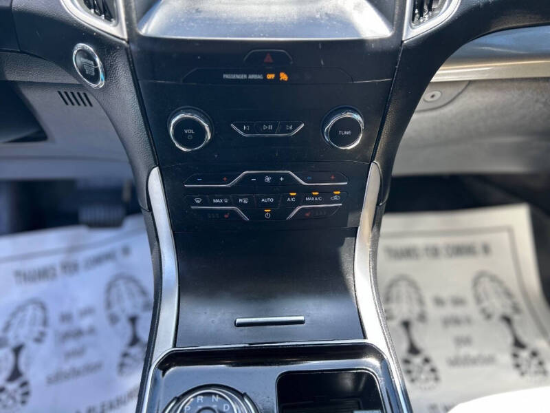 2020 Ford Edge SEL