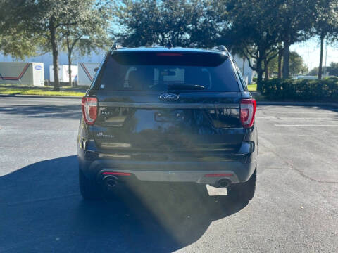 2017 Ford Explorer XLT