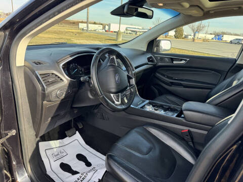 2020 Ford Edge Titanium